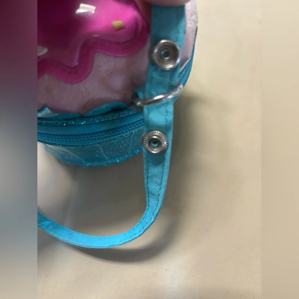 Cupcake Bag Purse Girls Blue Glitter Sprinkles Crossbody Claire’s - Picture 12 of 16